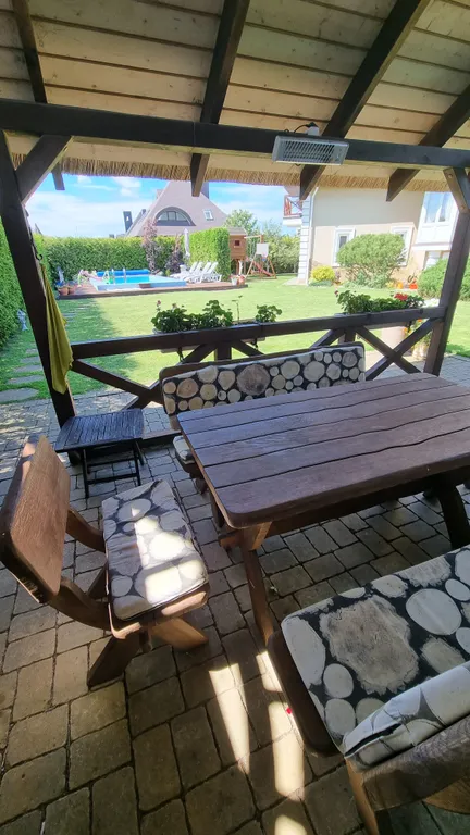 Вилла художника у моря с бассейном