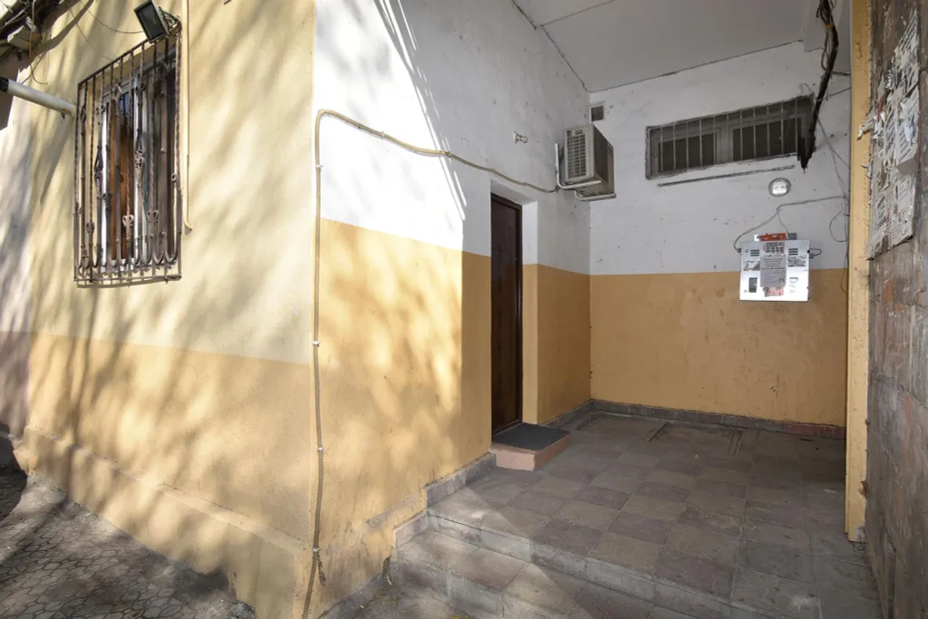 Apartment in Saryan street