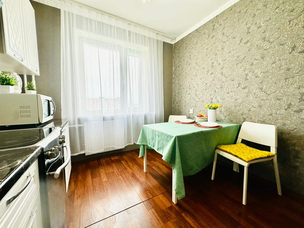 Уютная 1-комнатная квартира с балконом в центре города