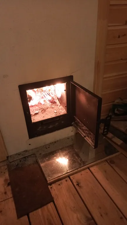 Уютный домик в городе