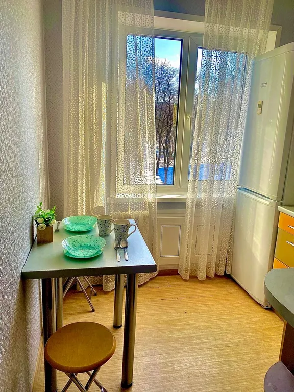 2-комнатная квартира с балконом в Ленинском района