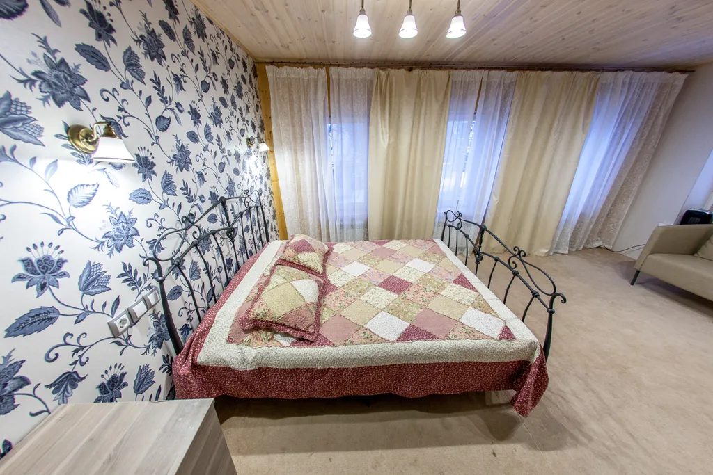 Гостевой дом птица в старинном городе