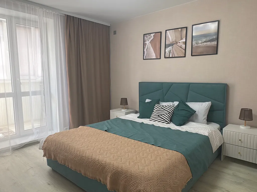 Уютная квартира у Воинской части и Суворовского училища