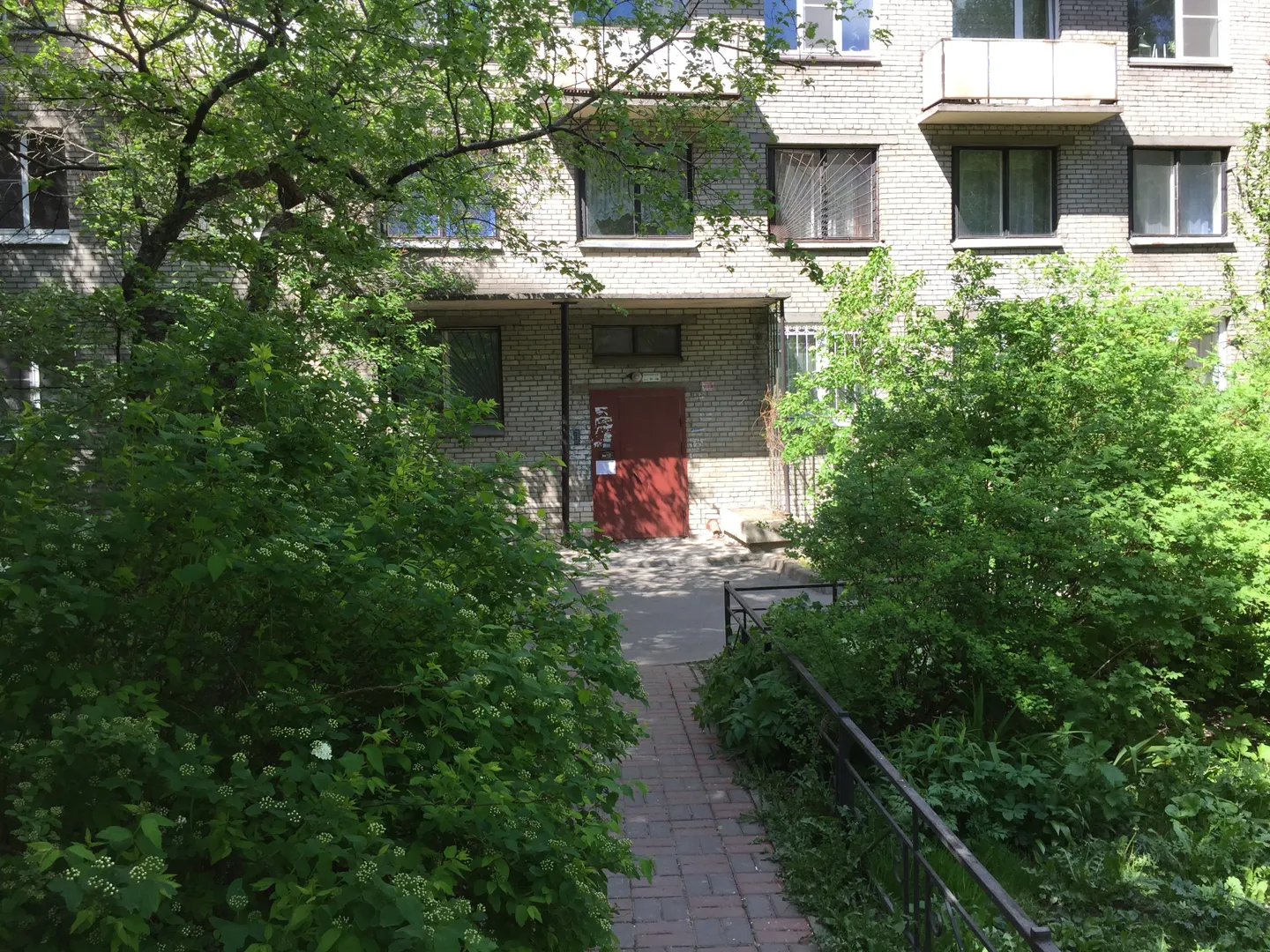 Вход в парадную