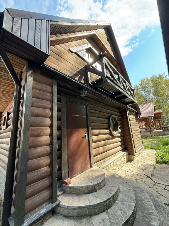 Дизайнерский дом Каравелла в центре Абзаково