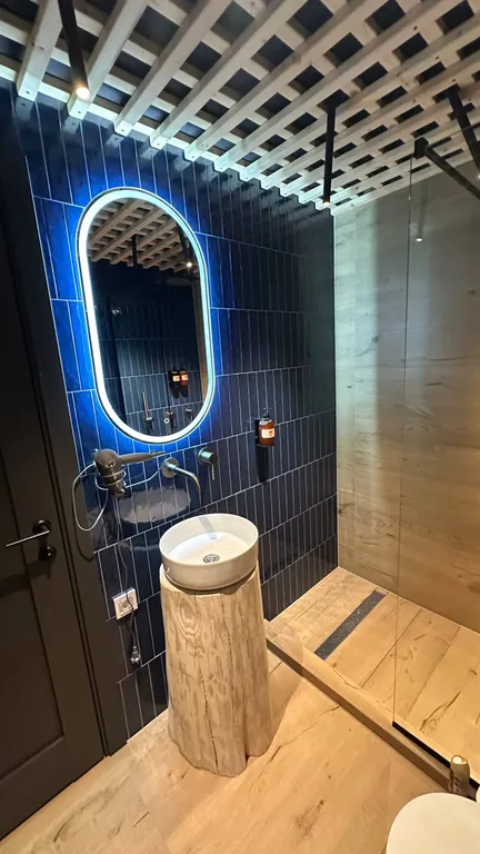 Уютный дом у подножья горы Белая