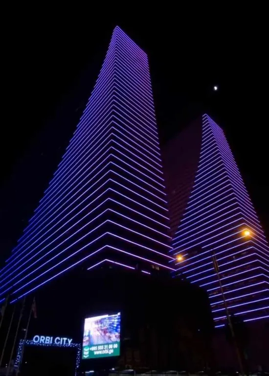 Апартаменты в Орби Сити с видом на море и танцующие фонтаны