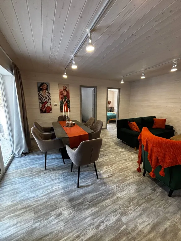 Коттедж Дом с баней и чаном в окружении леса и выходом к реке — Шадрино