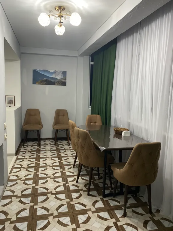 Квартира Комфортная 3-комнатная квартира на берегу песчаного пляжа — Сухум