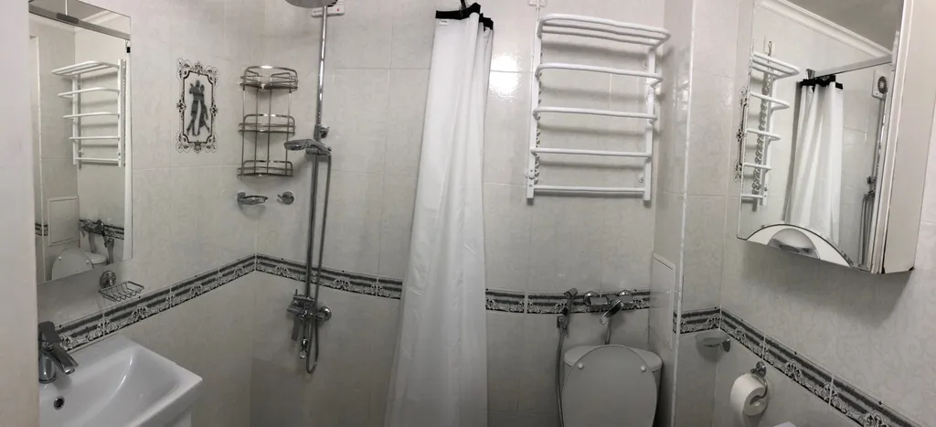 Отличная квартира в 12 минутах от моря со своим выходом в полесадник.