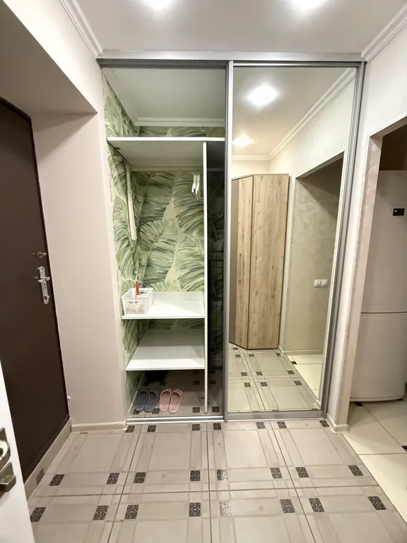 Квартира напротив ТЦ Горизонт