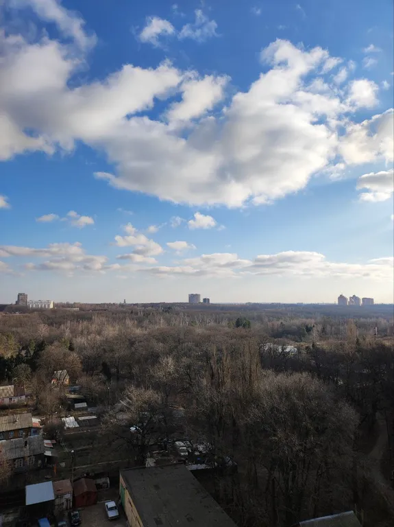 Уютная cветлая однокoмнатная квартирa в новoм ЖК