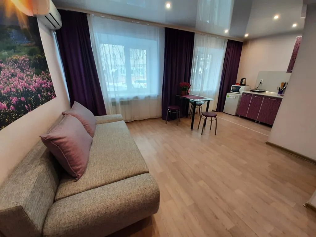 Квартира-студия в центре на Амурском бульваре