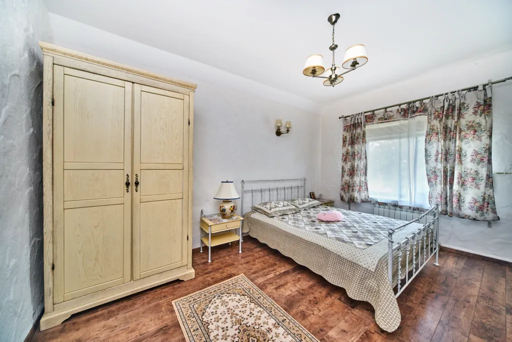 Дом в альпийском стиле в видом на горы