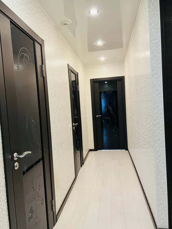 Трехкомнатная квартира на Парнасе