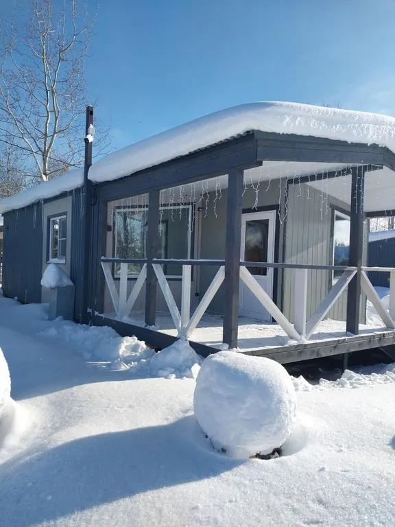 Современный дом с удобствами 1 линия озеро Селигер