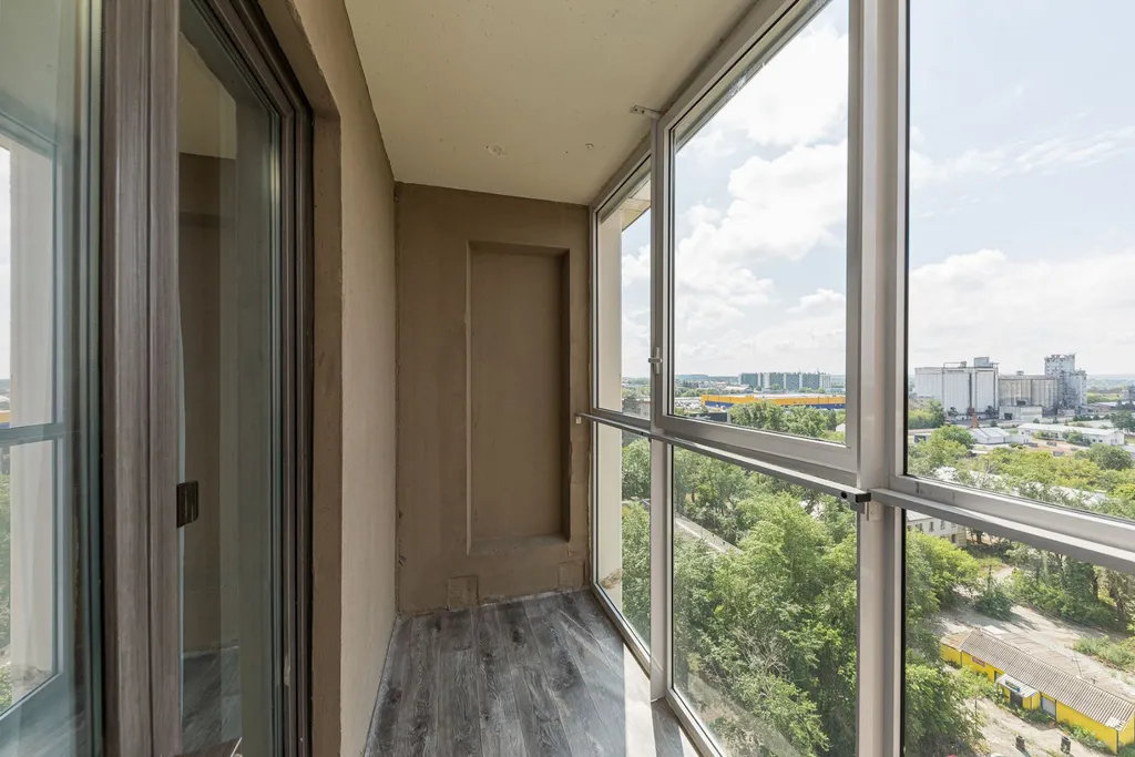 Студия с видом на озеро