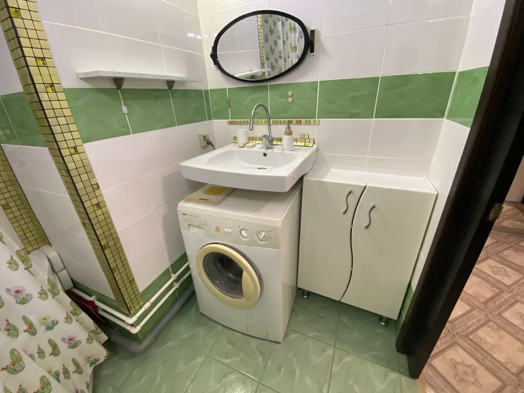 Тихая 2-х комнатная квартира