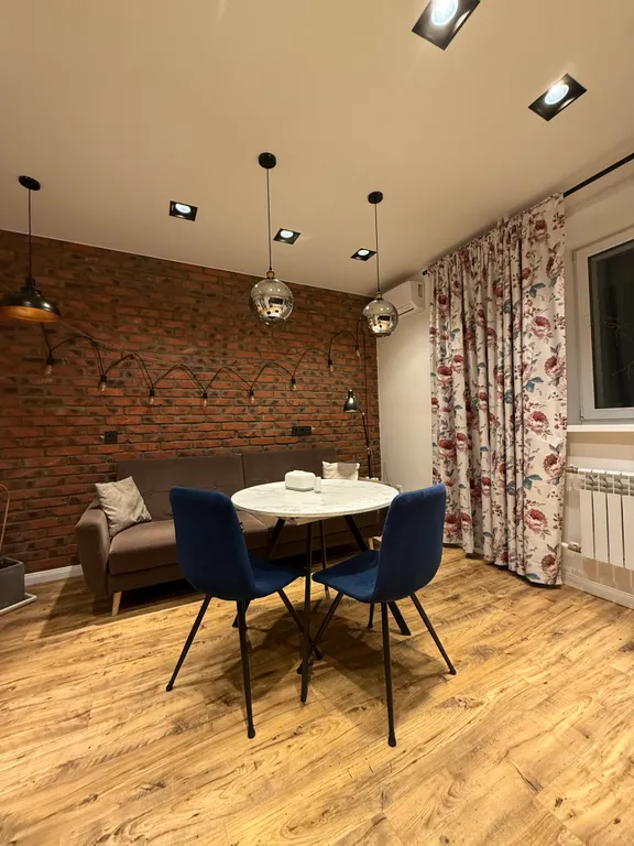 Уютная евродвушка с видом на Китай