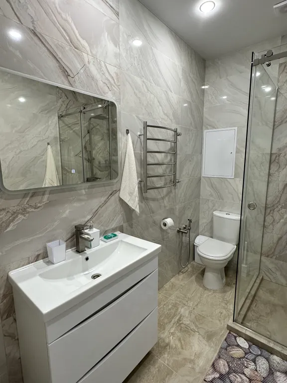 Просторная, светлая двухкомнатная квартира