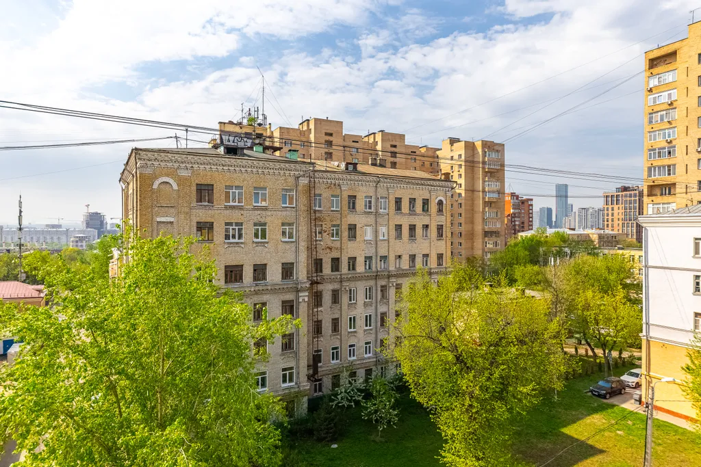 Эксклюзивная квартира-мансарда на Пресне