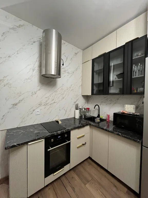 Видовая на озеро и город уютная квартира