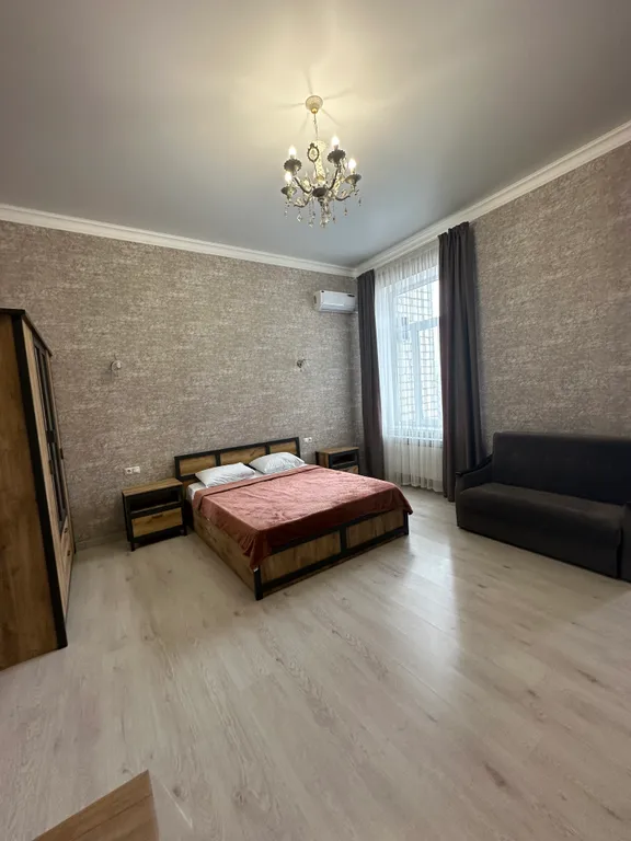 Красивая стильная 8 квартира