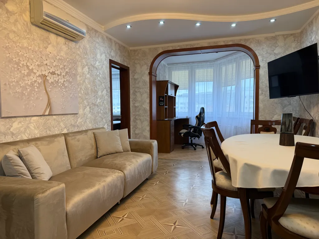 Дизайнерские новые 3-к комнатные апартаменты The Gray Pearl Crocus