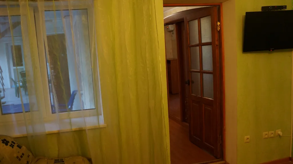 Квартира 2-комнатная Квартира — Евпатория