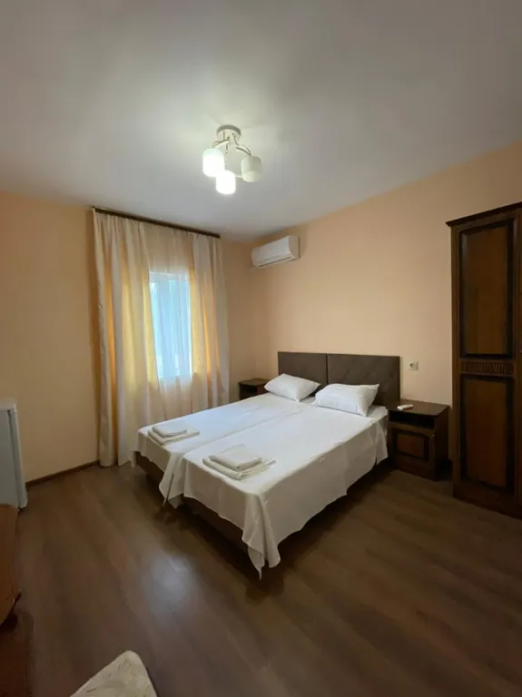 Квартира Комната с удобствами — аренда посуточно в Вардане