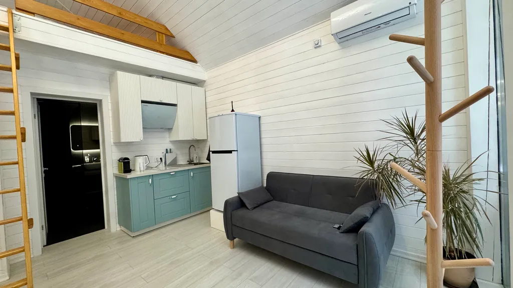 Дом с сибирским банным чаном в лесу