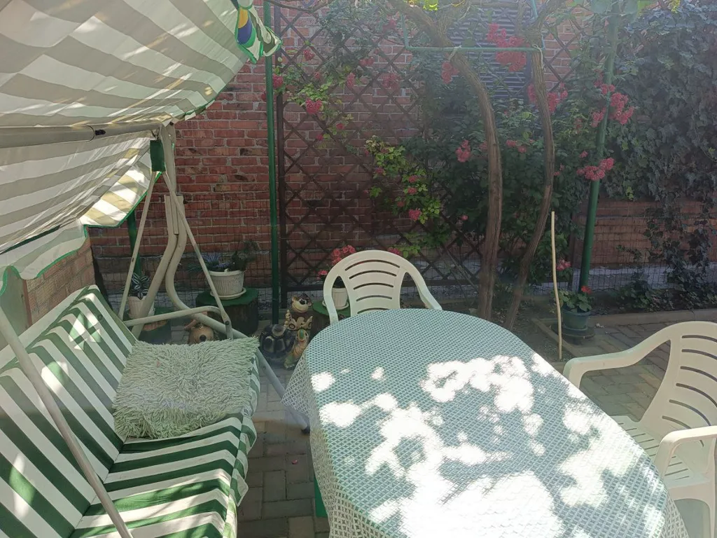 Тихий, уютный домик