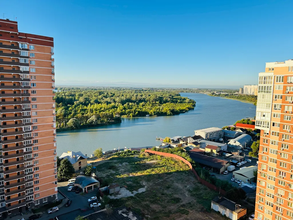 Квартира Уютная, светлая квартира с видом на парк Солнечный Остров и реку — Краснодар