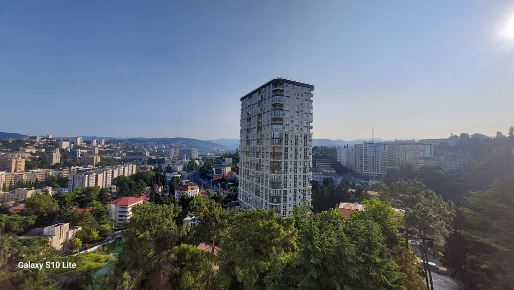 Квартира Просторная квартира с 3 отдельными спальнями — Сочи