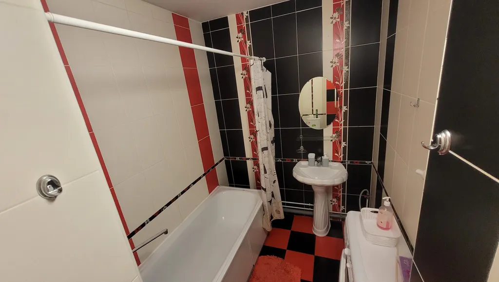 Евродвушка с видом на реку Ангару