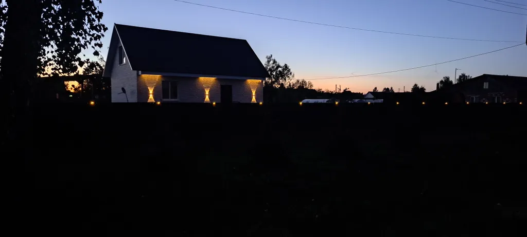 Дом в деревне с баней