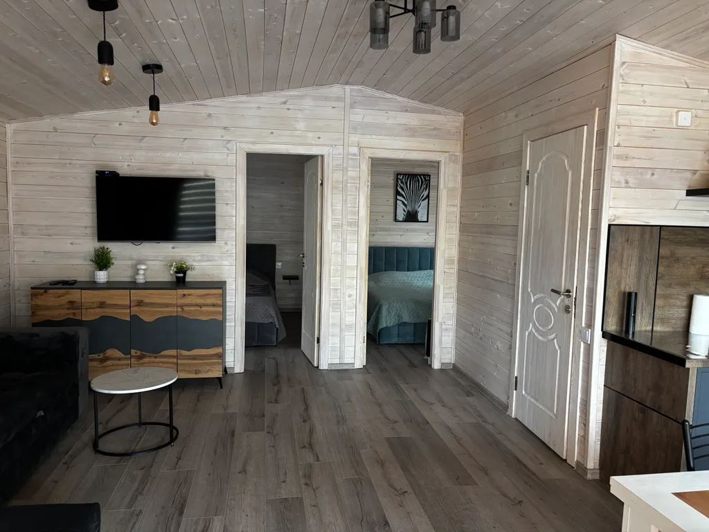 Новый коттедж с террасой и завораживающим видом на горы