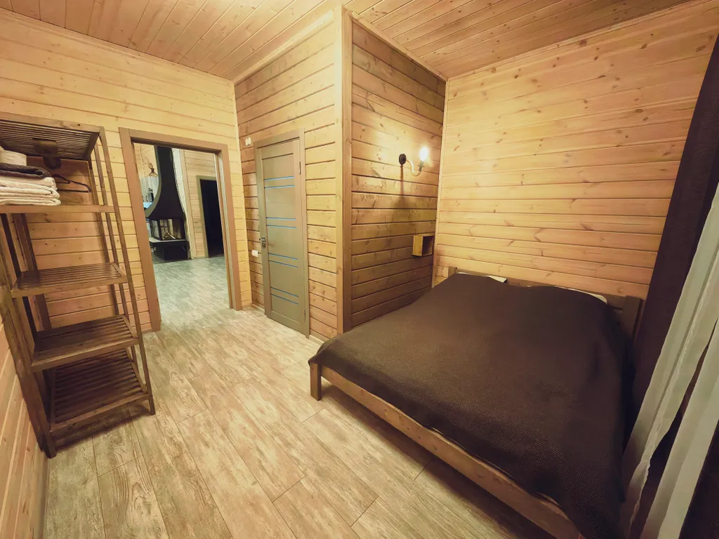 Дом с теплым бассейном