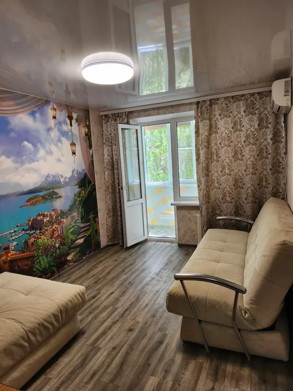 Уютная квартира в центре поселка