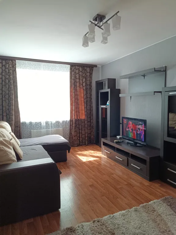 1-комнатная квартира с хорошим ремонтом, чистая