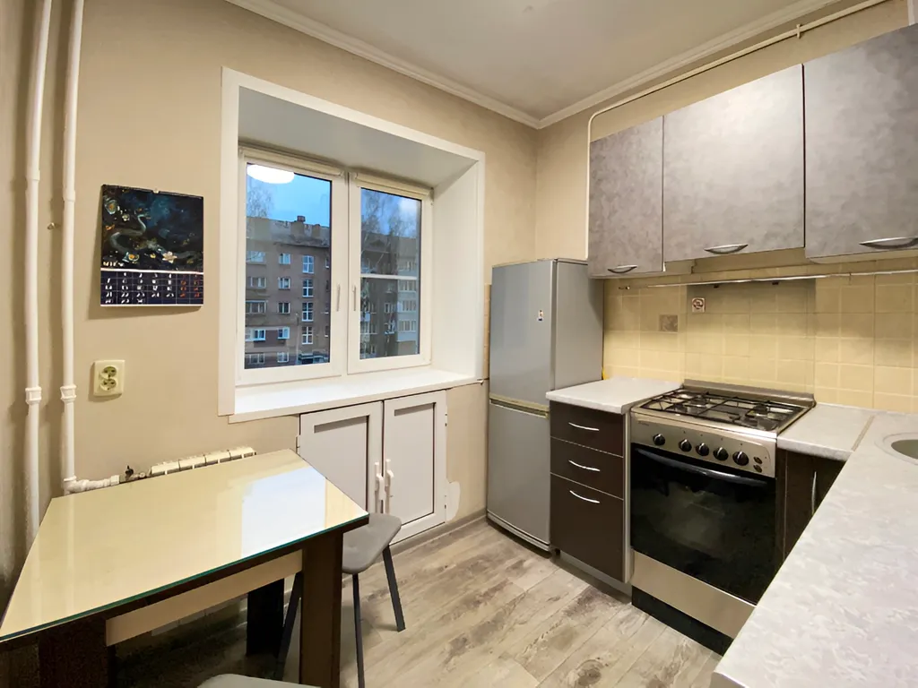 Квартира рядом с Угличским парком, Военным госпиталем