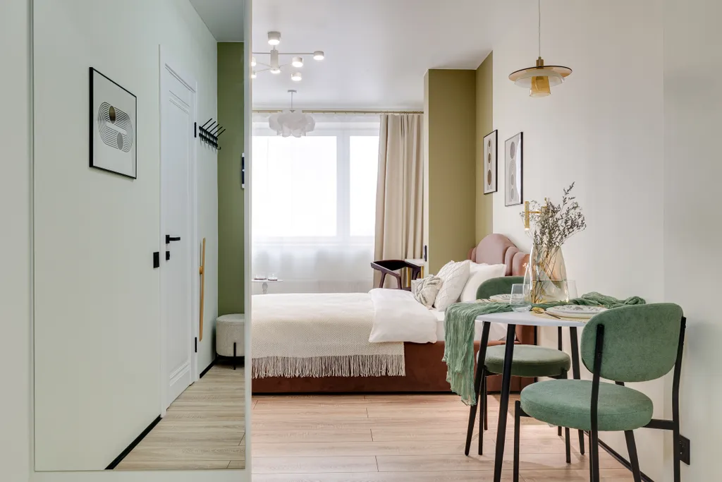 Студия на бульваре