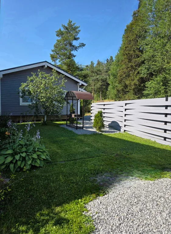 Гостевой двухкомнатный дом South lane.