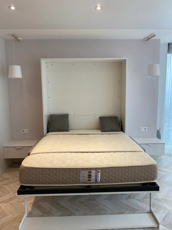 Прекрасная квартира с видом на Русский мост