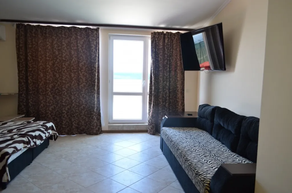 НОВАЯ КВАРТИРА С МАНСАРДОЙ ПАНОРМНЫЕ ВИДЫ НА МОРЕ,ГОРЫ,ФОРОССКИЙ ХРАМ! — аренда посуточно в Форос