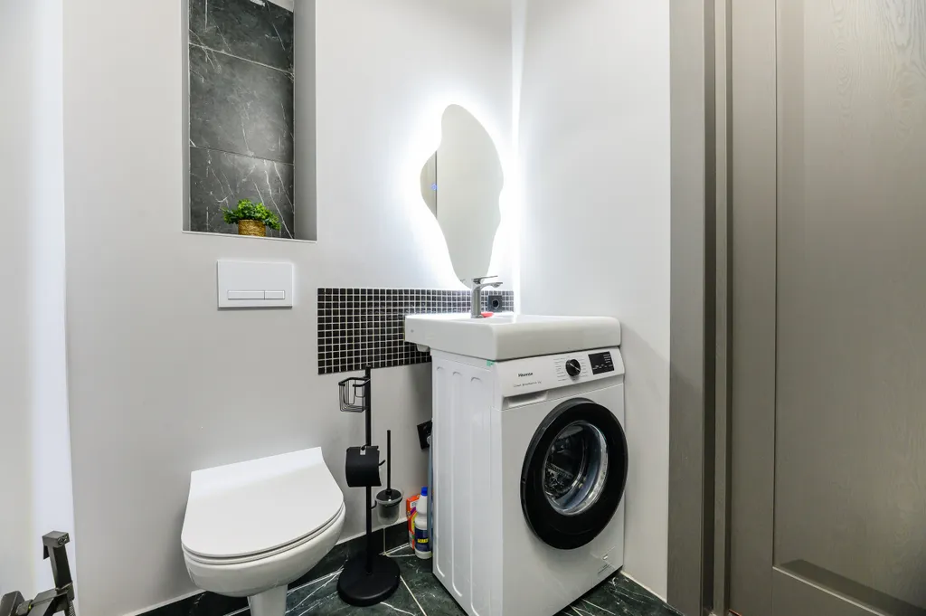 Рядом с Арбатом