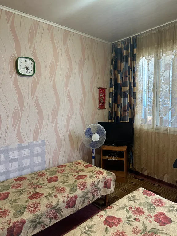 Квартира Квартира Уютный эконом номер на двоих(с общим сан.узлом) недалеко от моря — Адлер