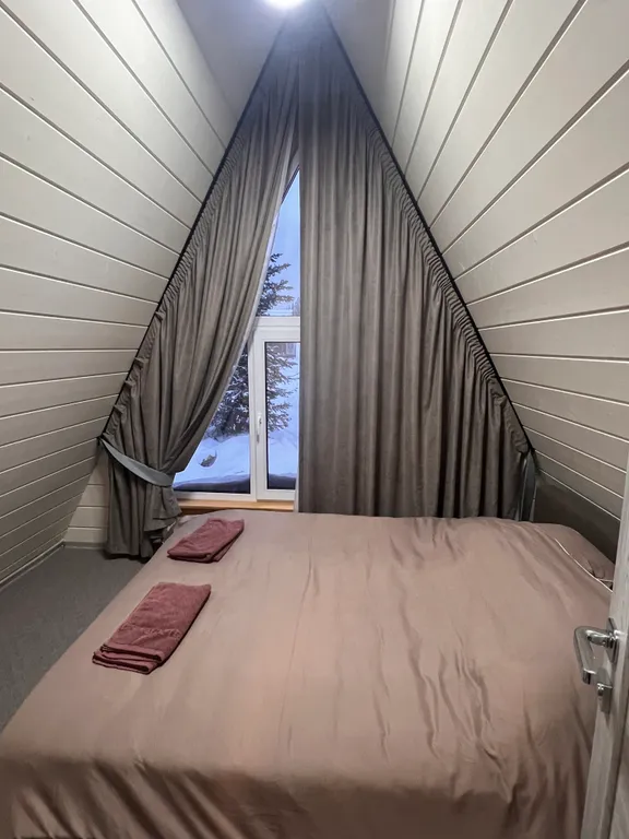 Коттедж Уютный домик с видом на горы — Шерегеш