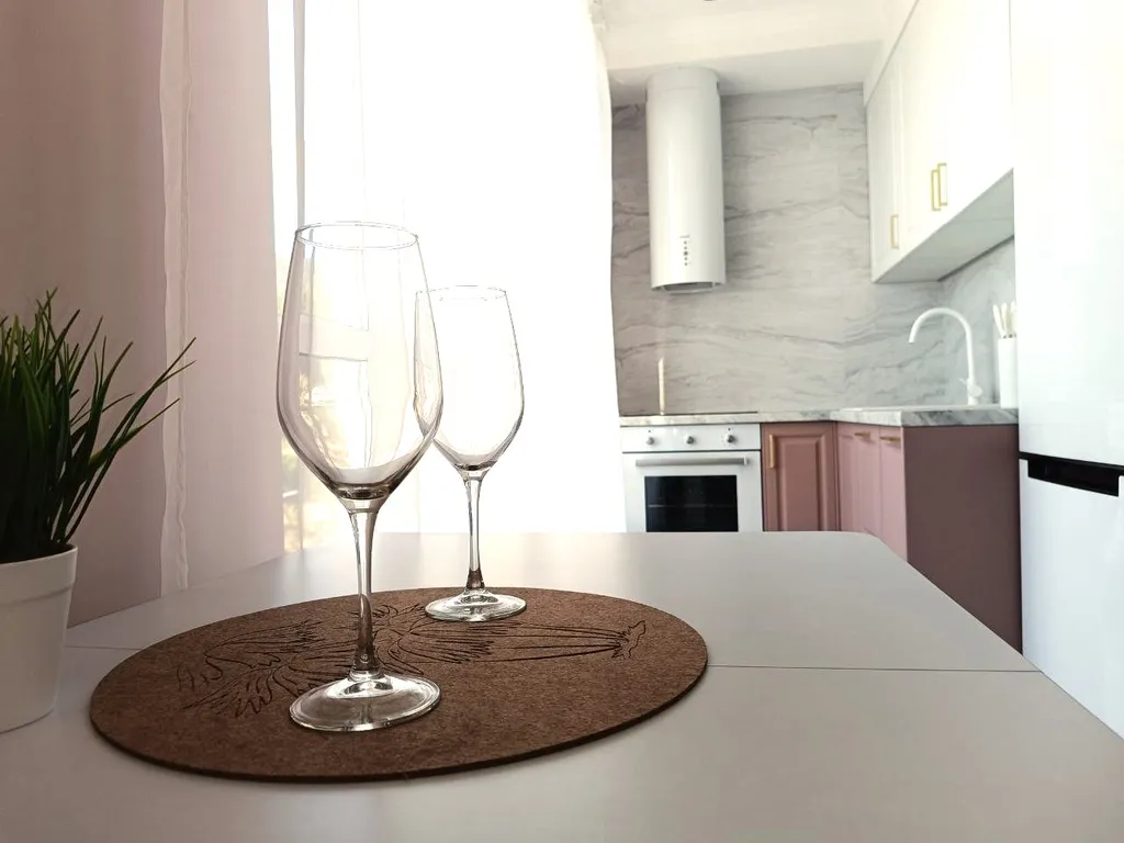 Двухкомнатная квартира с панорамным видом "Очарование Ялты"