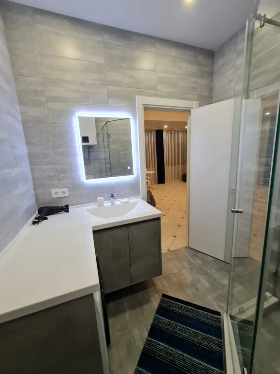 Люкс студия возле парка с видом на море